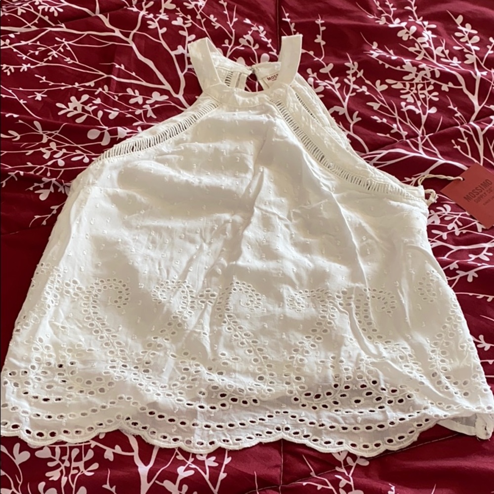 New white eyelet & keyhole back top